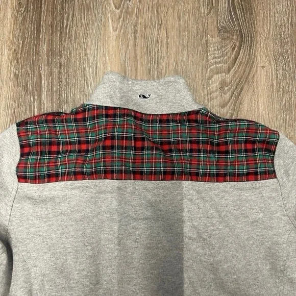 Vineyard Vines Men’s Grey 1/4 Zip Pullover Red Green Plaid Size Large Christmas - Picture 4 of 4